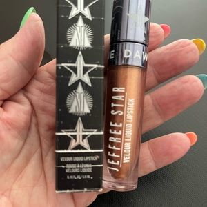 Jeffree Star Velour Liquid Lipstick in the shade “I GOTTA GO”!  RARE! FIND!